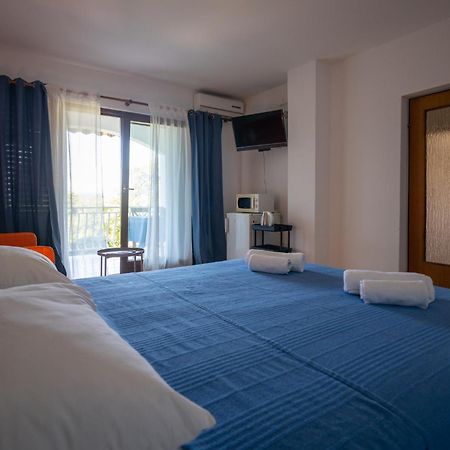 Apartments Gaja Blue Ap Свети-Филип-и-Яков Экстерьер фото